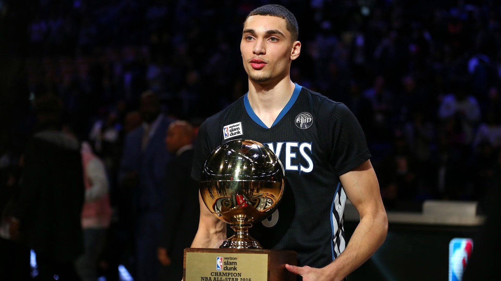 赛季冲刺阶段：谁能“梦幻逆转”？